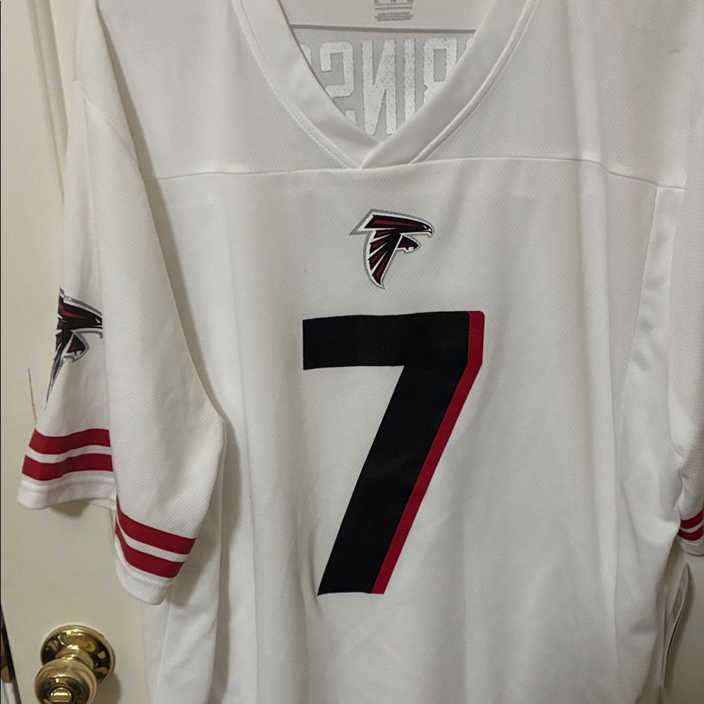 NWT White Falcons #7 Robinson Jersey